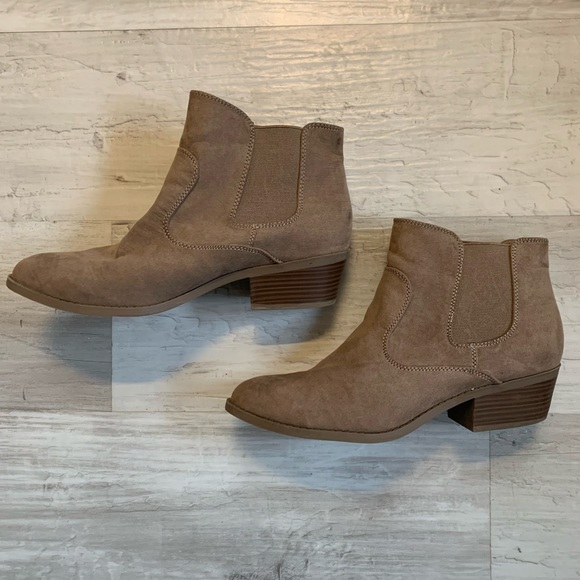 Arizona Shoes - Arizona Tan Ankle Boots Size 11